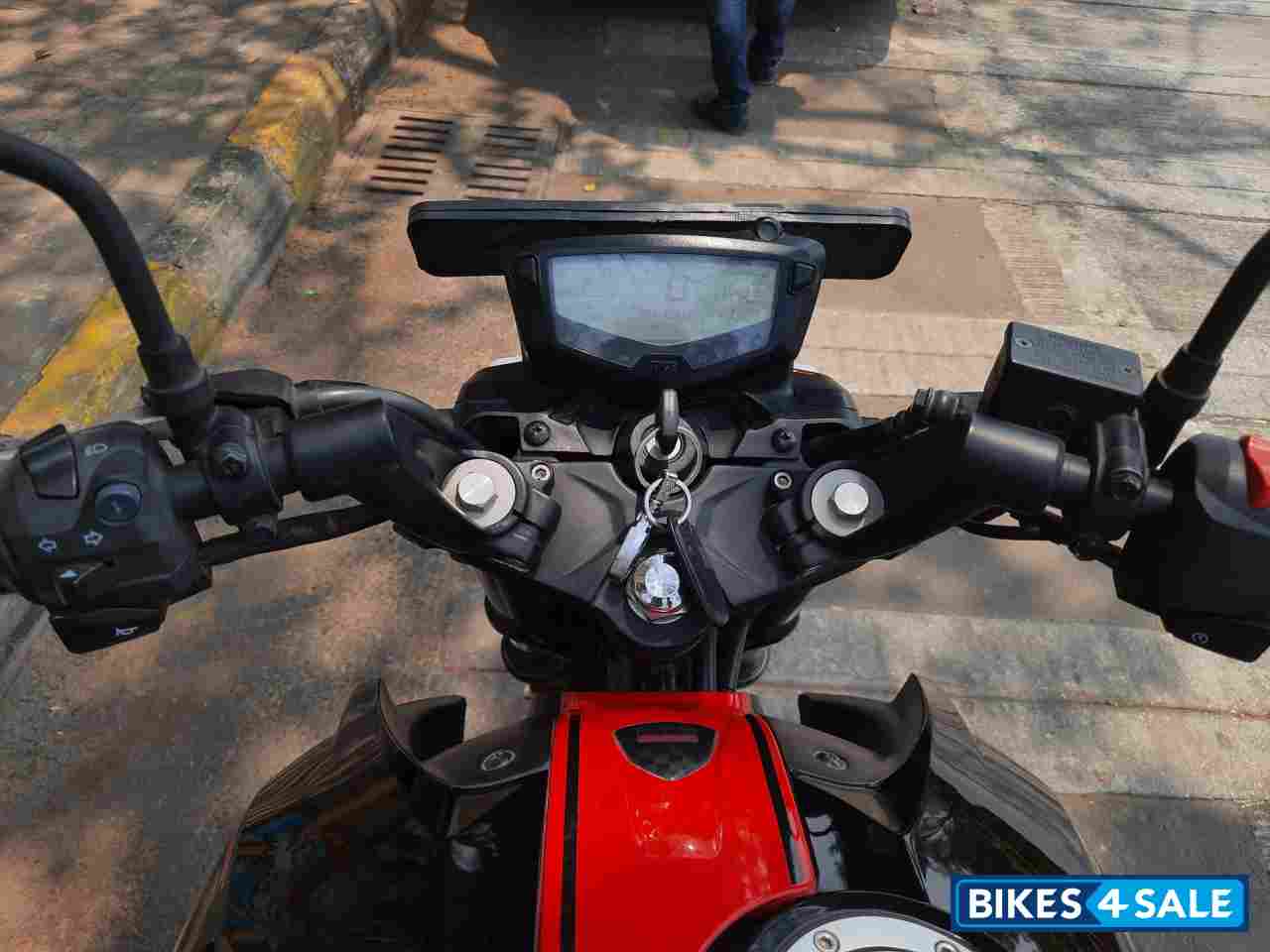 Black TVS Apache RTR 200 4V 2020