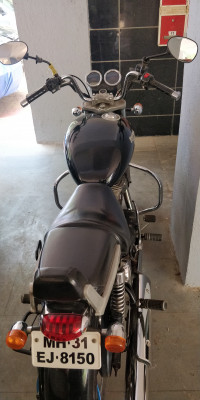 Black Royal Enfield Thunderbird 350