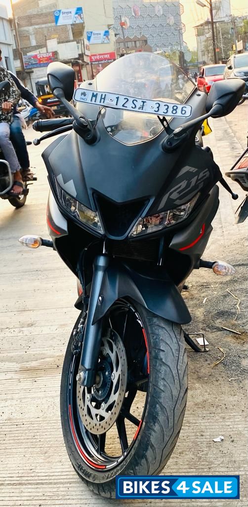 Thunder Grey Yamaha YZF R15 V3 BS6