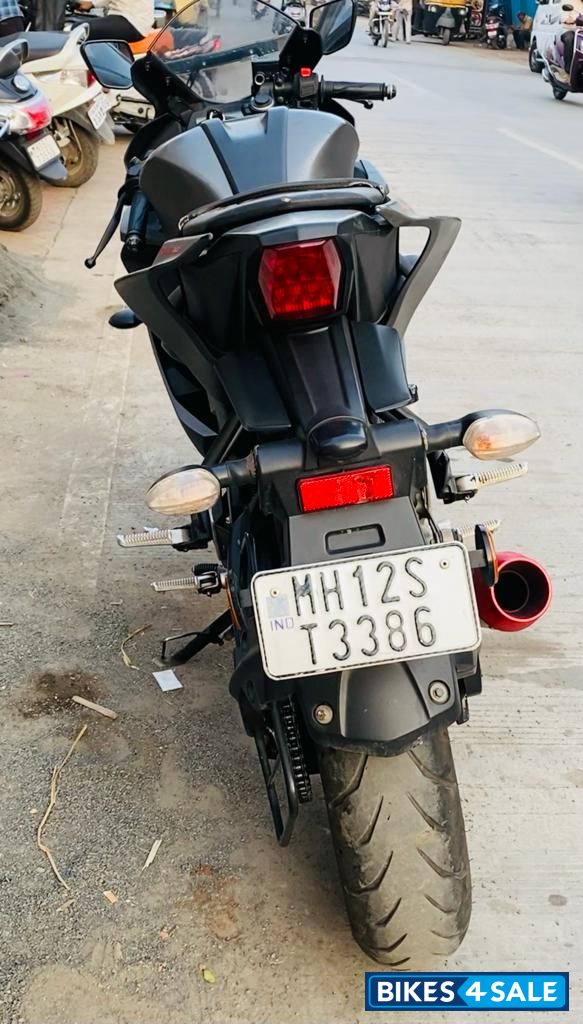 Thunder Grey Yamaha YZF R15 V3 BS6