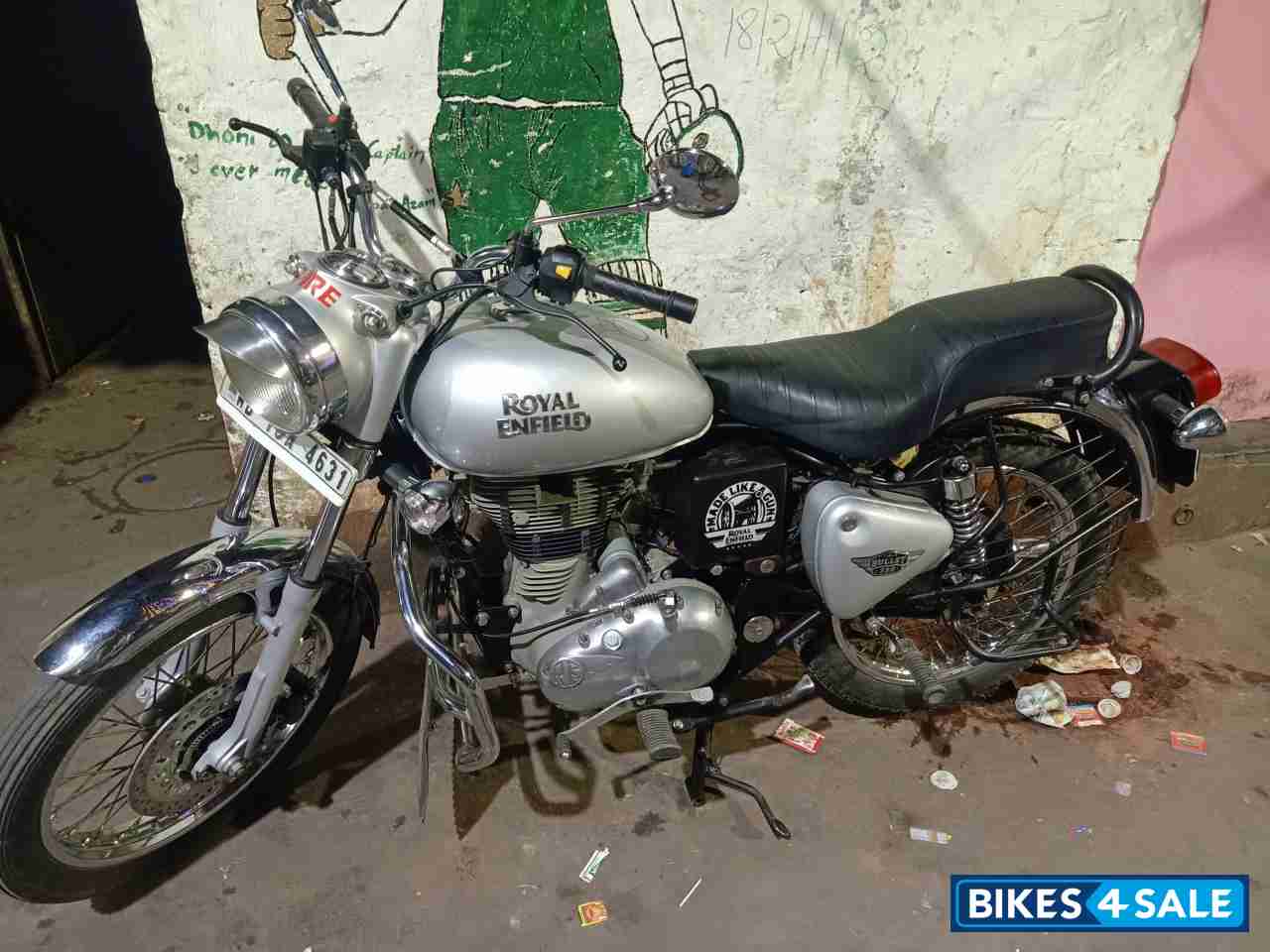 Grey Royal Enfield Bullet Electra Twinspark