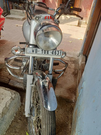 Grey Royal Enfield Bullet Electra Twinspark