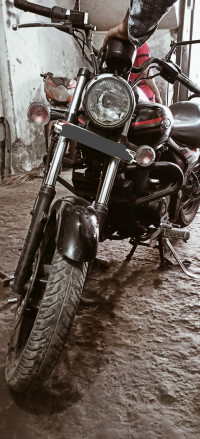 Bajaj Avenger Street 220