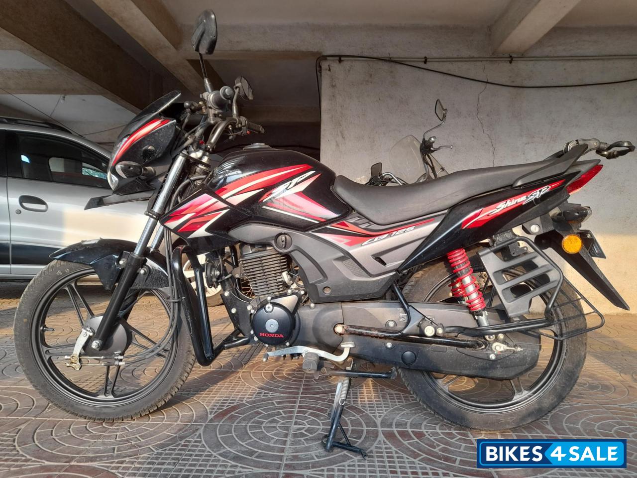 Black With Red Decals Honda CB Shine SP