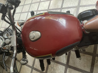 Chestnut Royal Enfield Classic 350