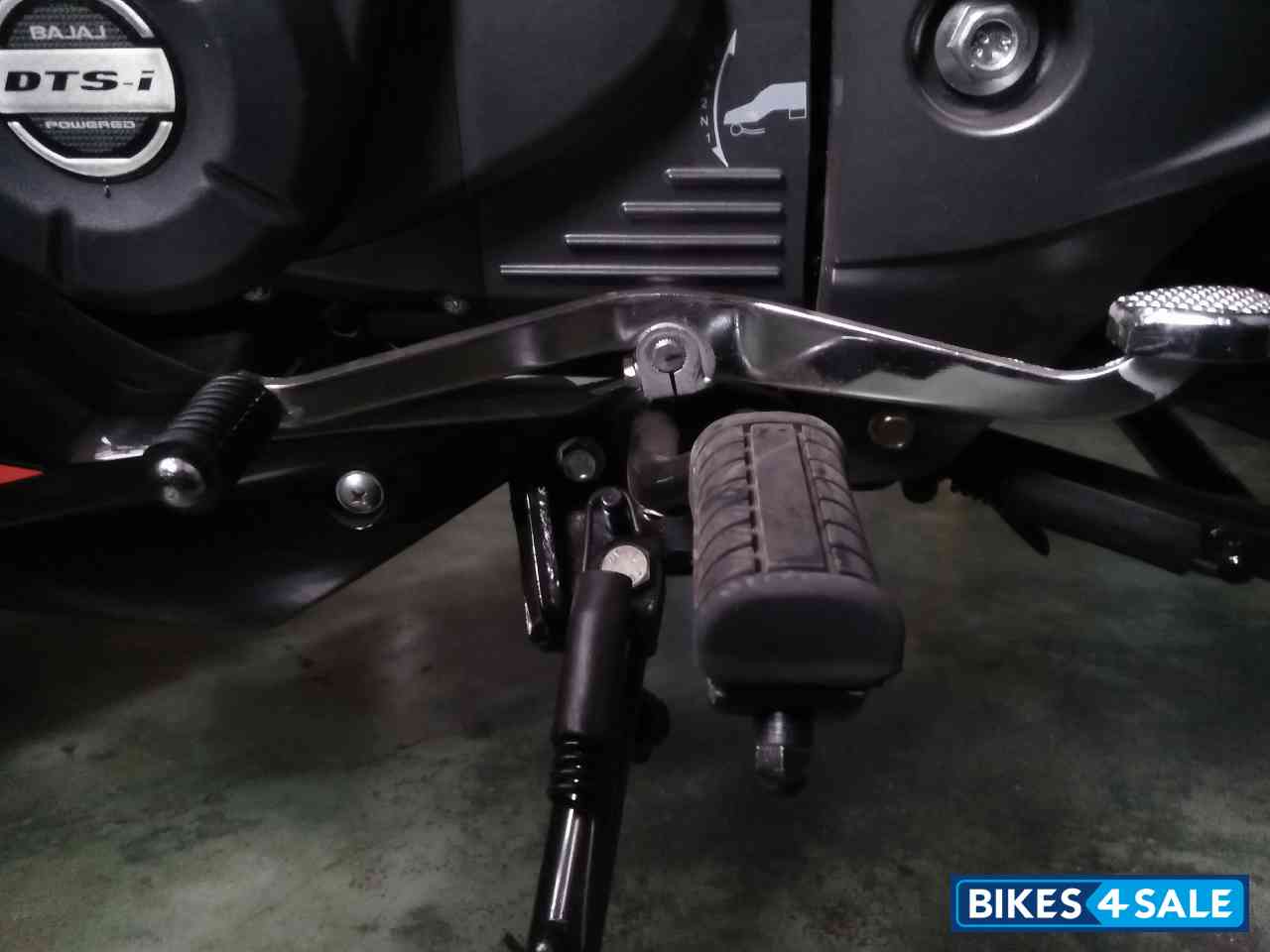 Bajaj Pulsar 125 Split Seat