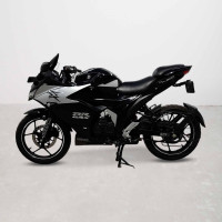Suzuki Gixxer SF