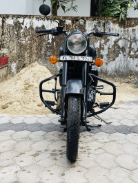 Black Matt Royal Enfield Classic 350