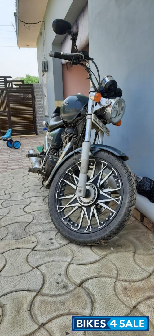 Royal Enfield Thunderbird 350