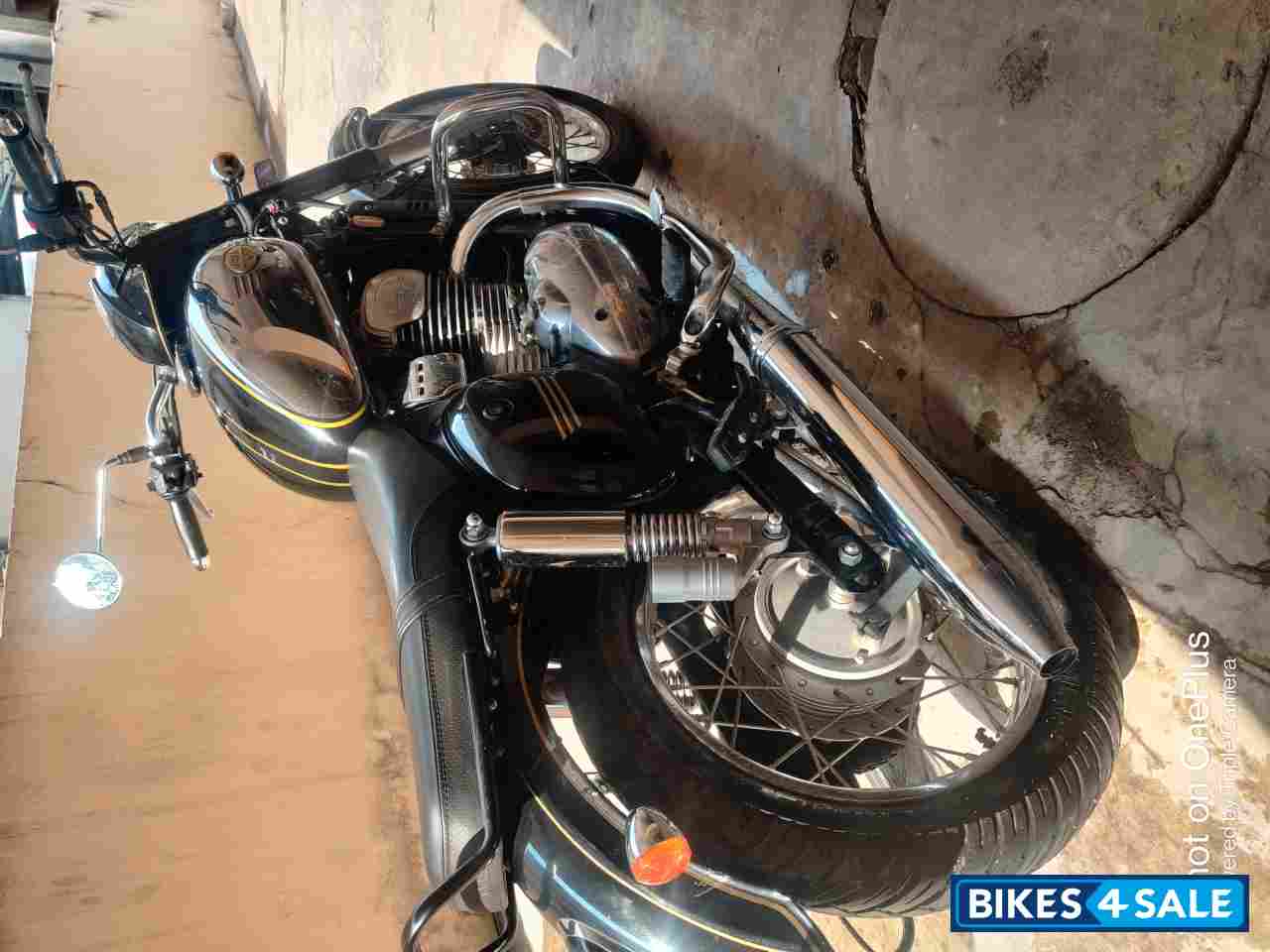 Black Jawa Classic Black Jawa Classic