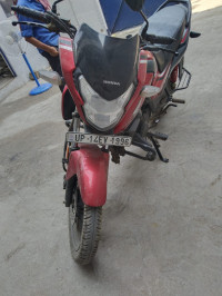Red Honda CB Shine SP