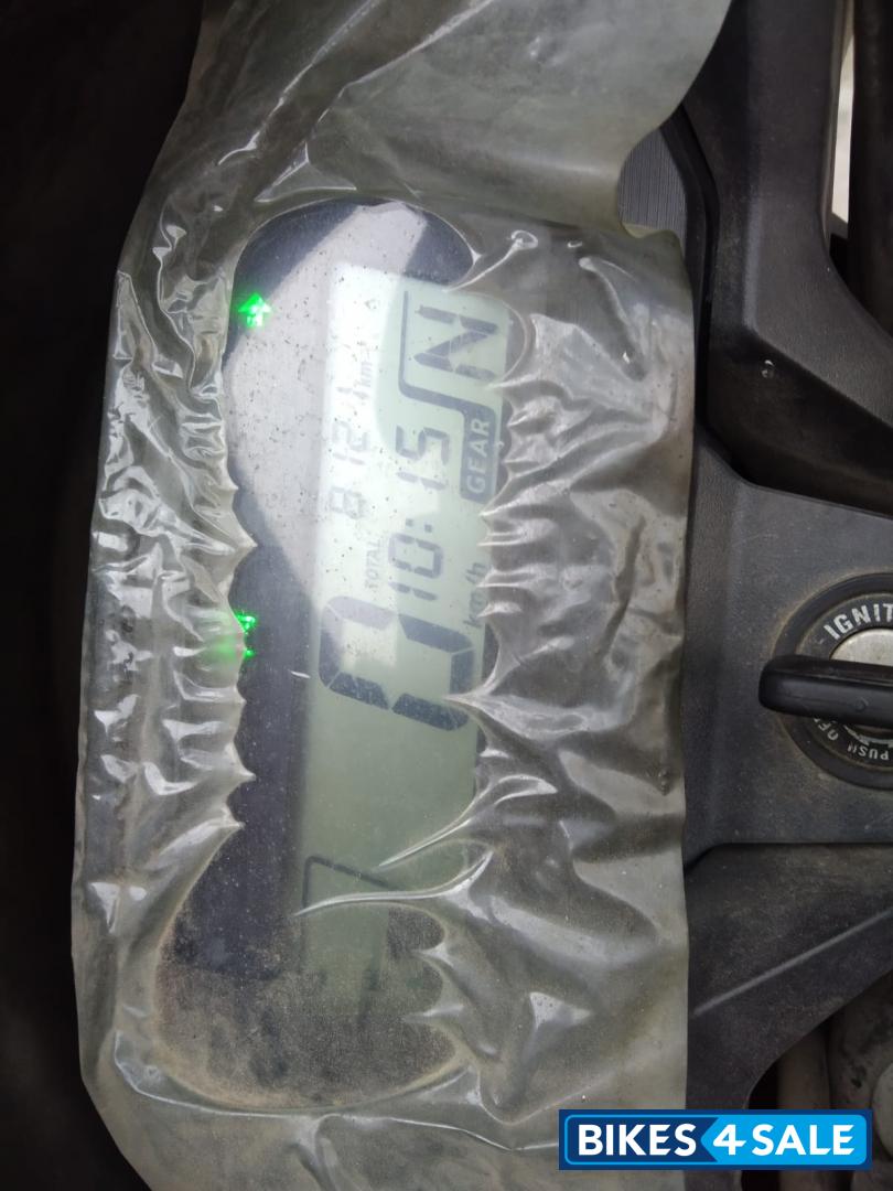 Red Honda CB Shine SP