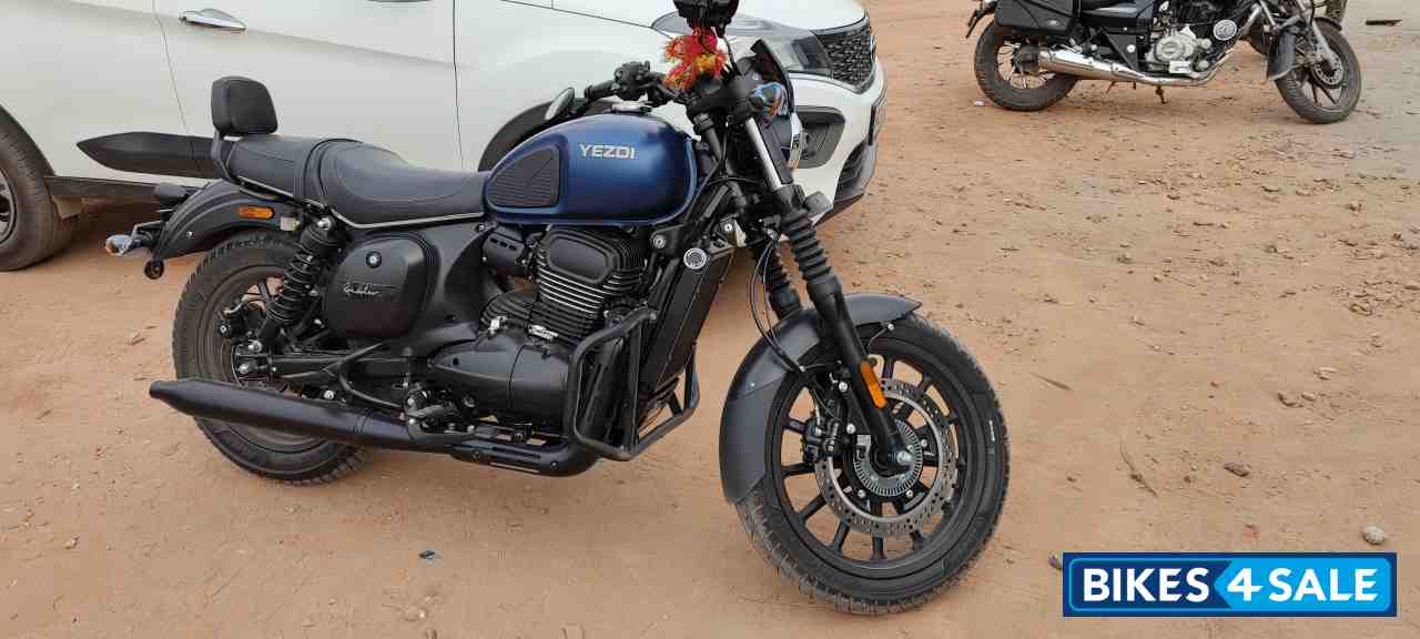 Steel Blue Yezdi Roadster Dark