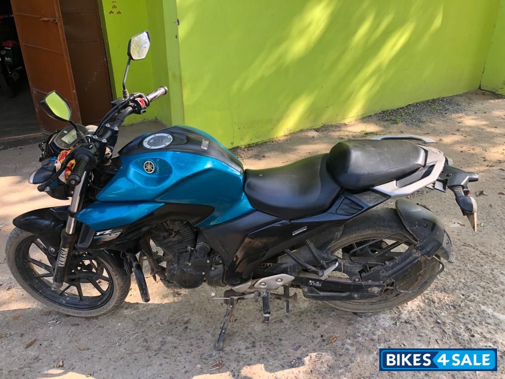 Yamaha FZ 25 BS6
