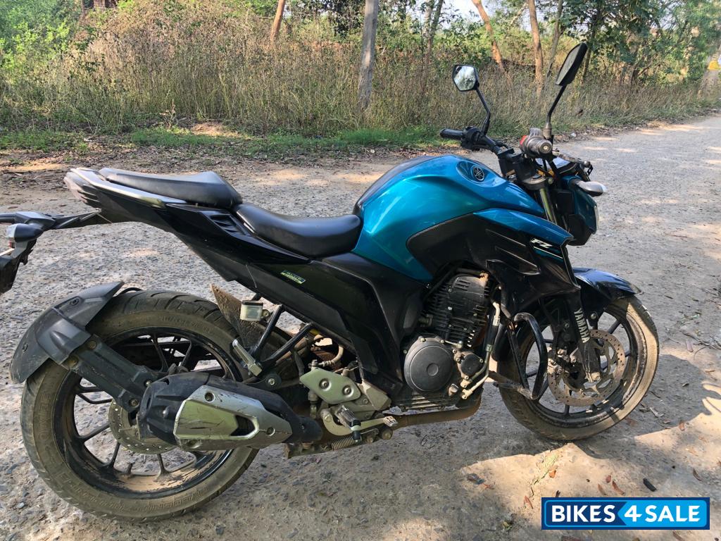 Yamaha FZ 25 BS6