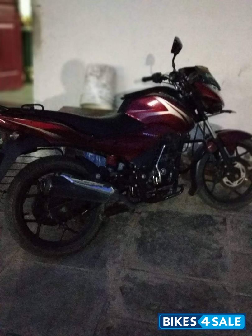 Wine Red Bajaj Discover 150 S
