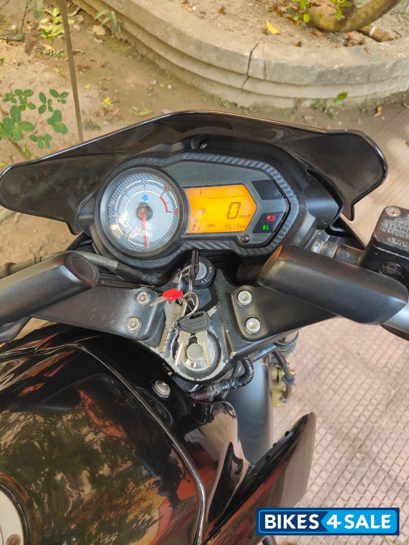 Black Bajaj Pulsar 135LS