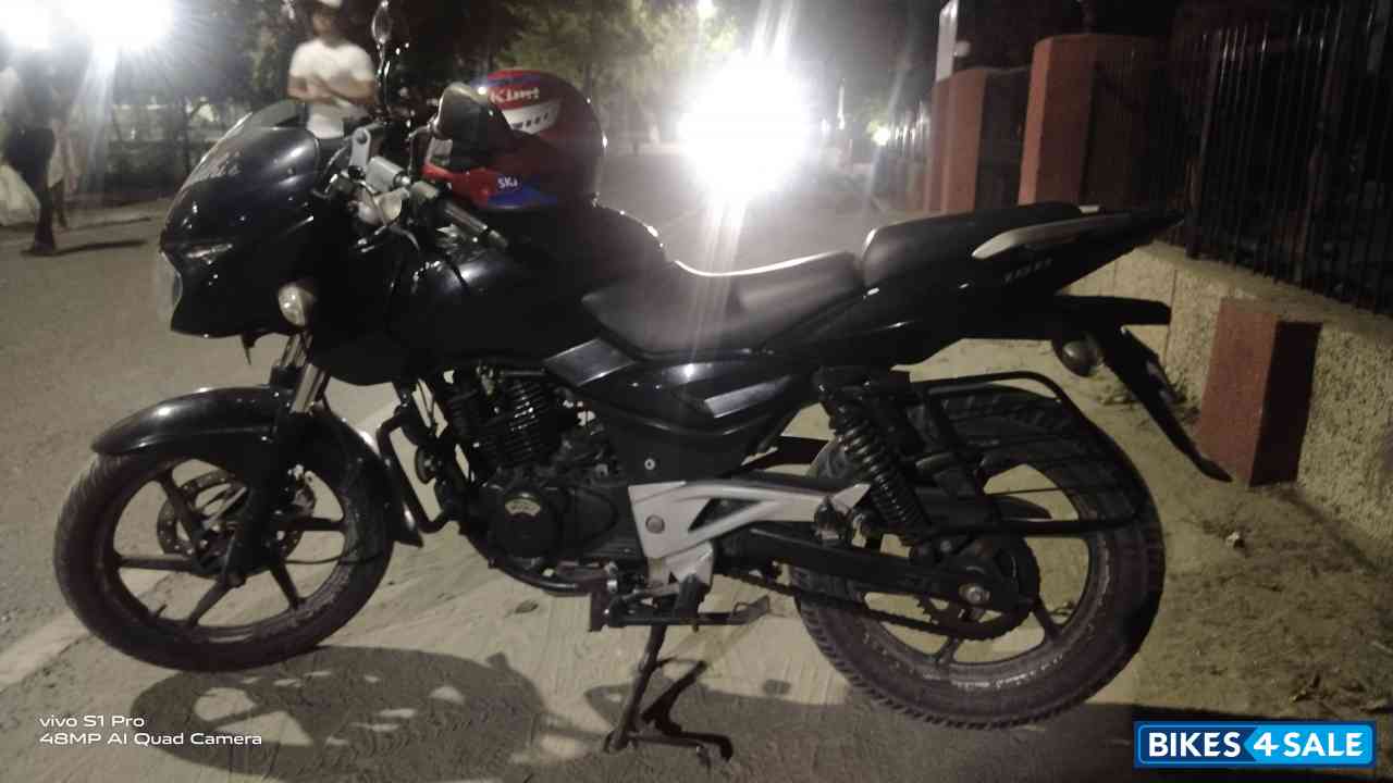 Bajaj Pulsar 180
