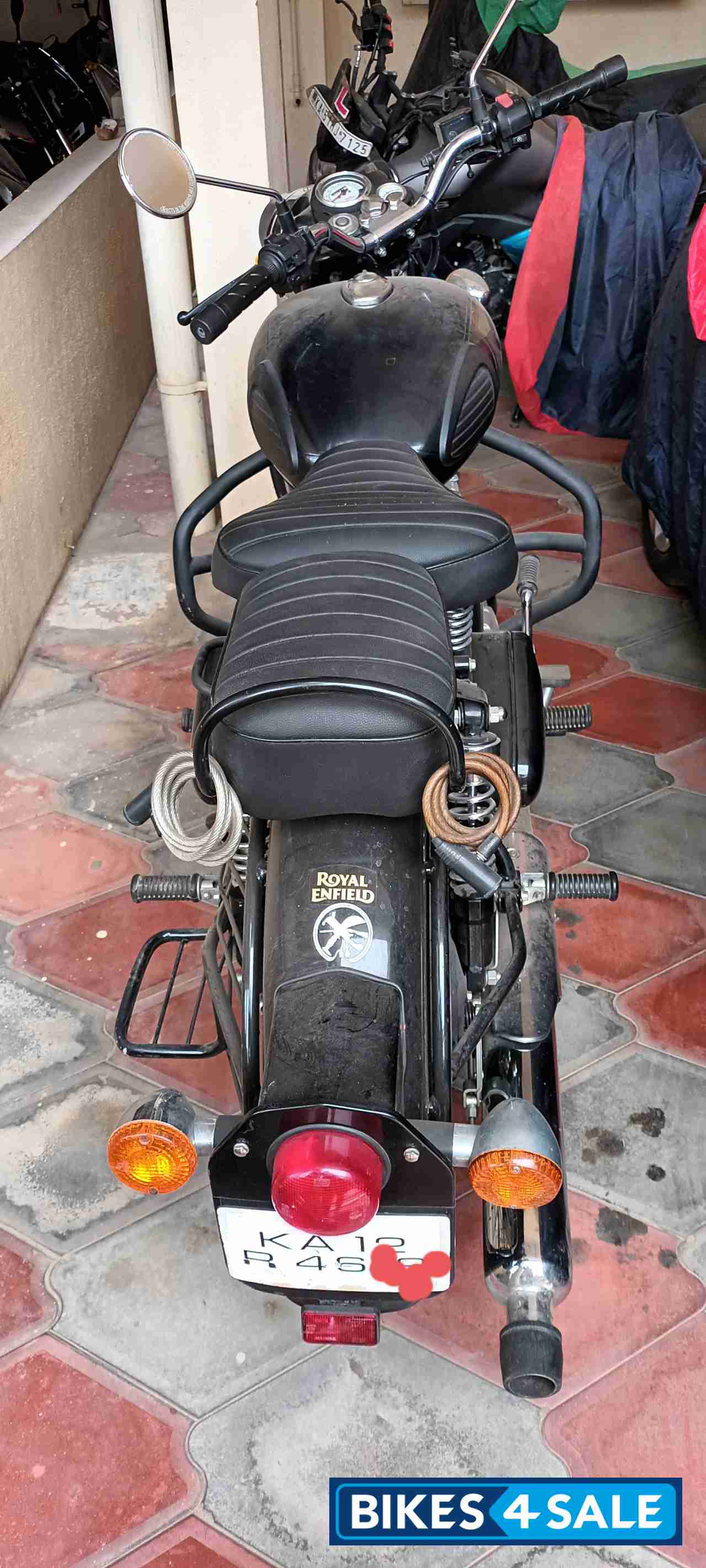 Black Royal Enfield Classic 350