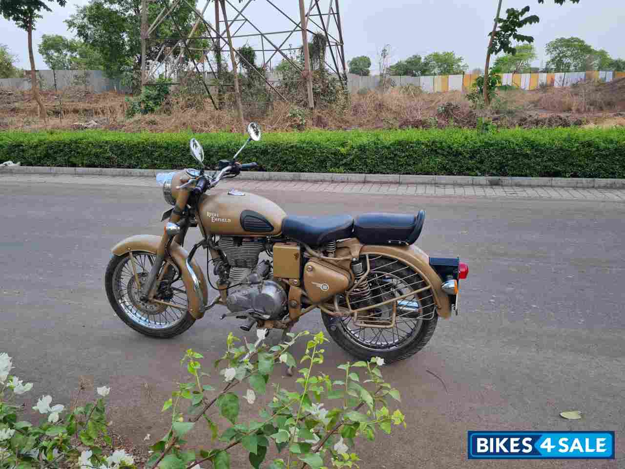Royal Enfield Classic Desert Storm