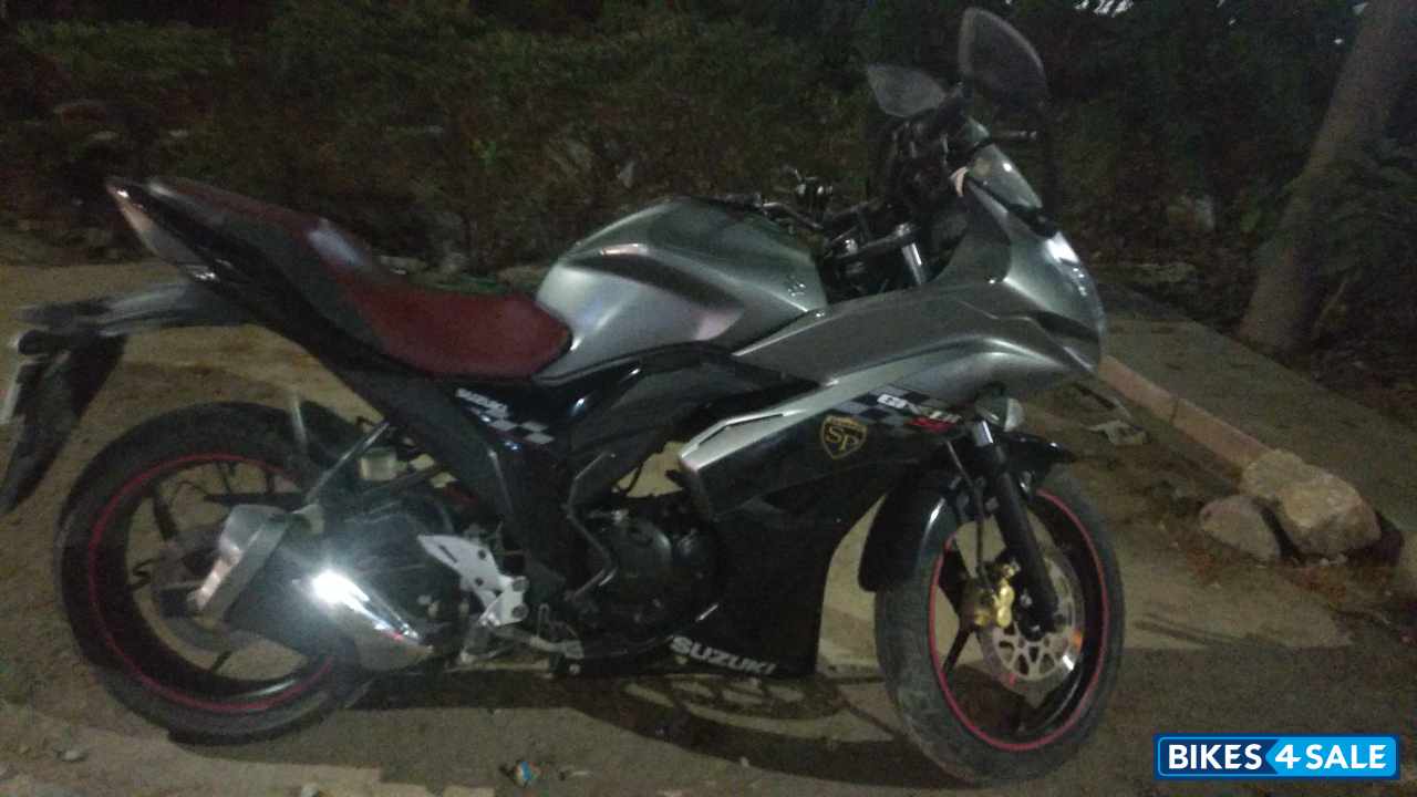 Suzuki Gixxer SF