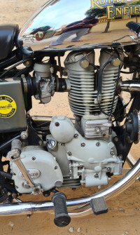 Chrome And Green Royal Enfield Bullet Machismo A350