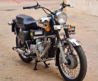 Chrome And Green Royal Enfield Bullet Machismo A350