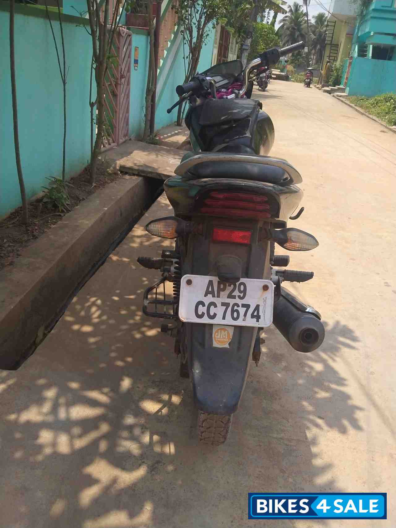 Black Olive Yellow Bajaj Discover 100M