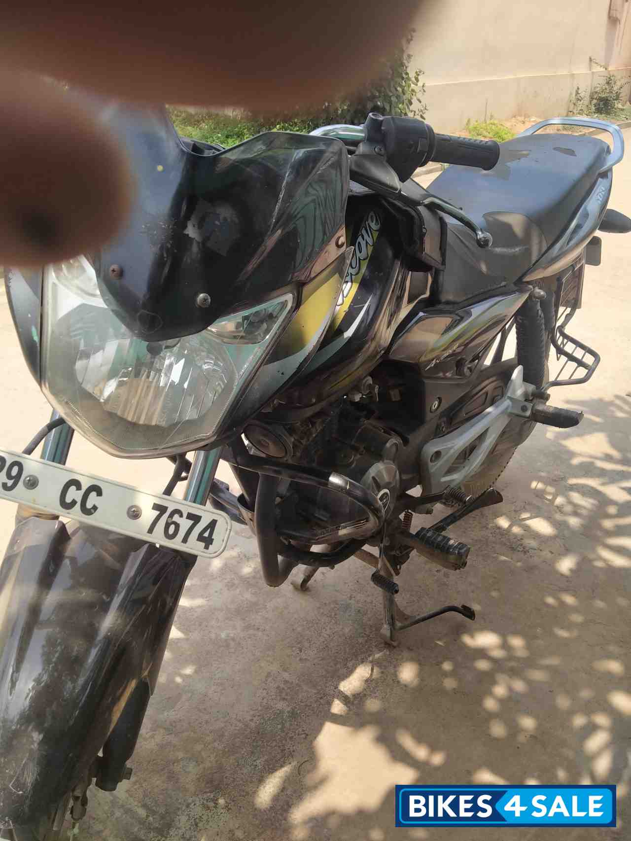 Black Olive Yellow Bajaj Discover 100M