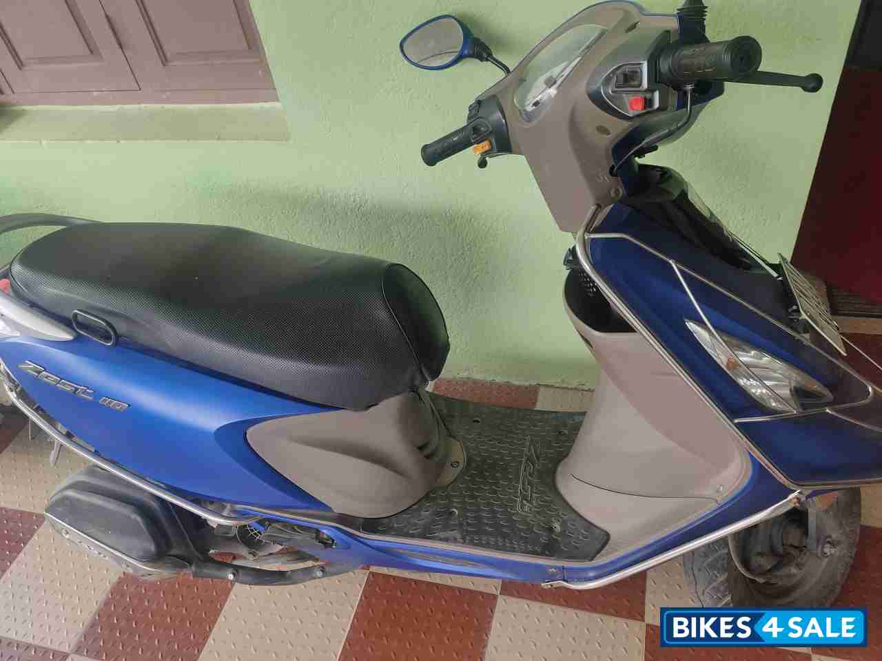 Blue TVS Scooty Zest 110 BS6