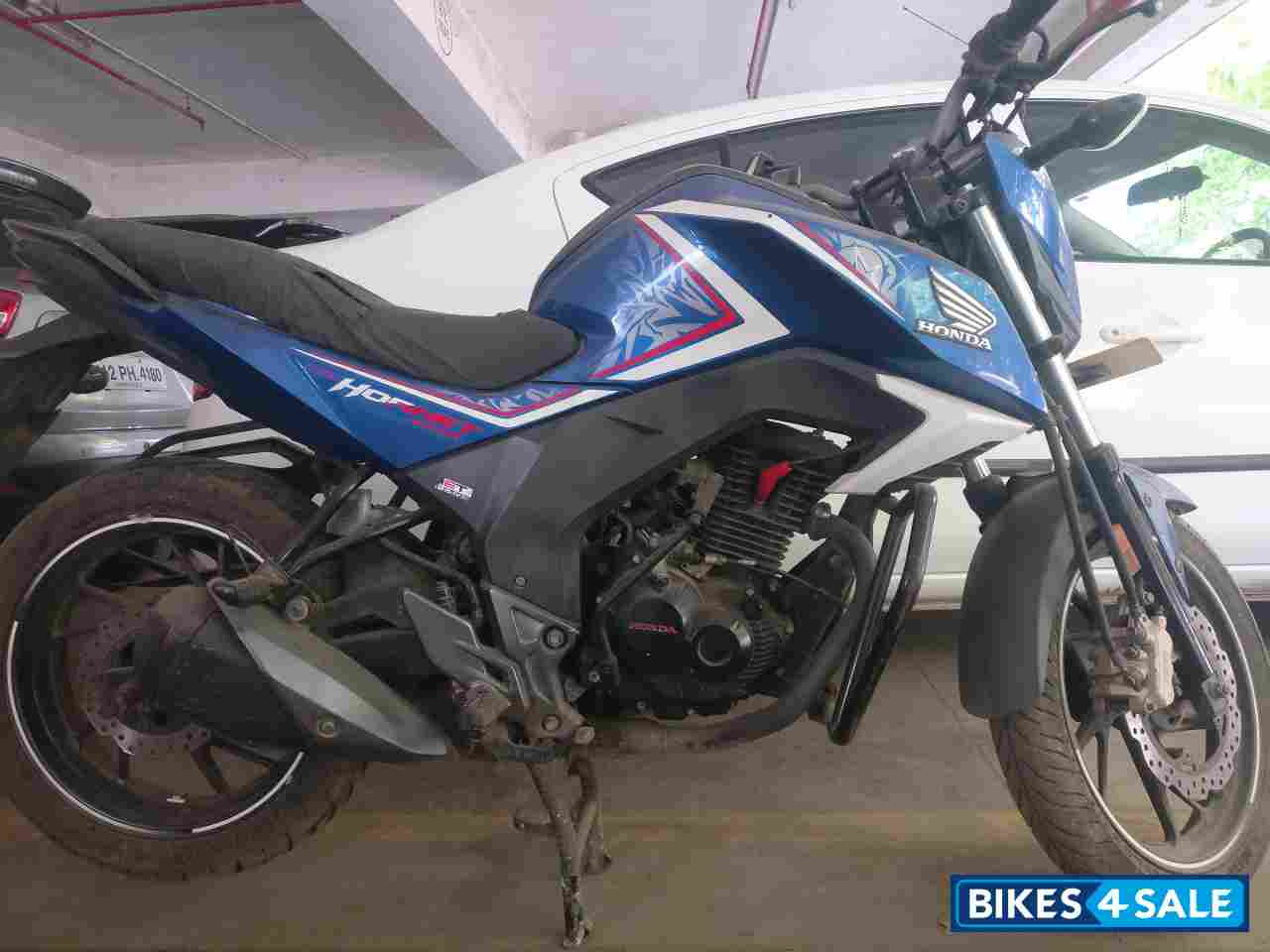 Honda CB Hornet 160R