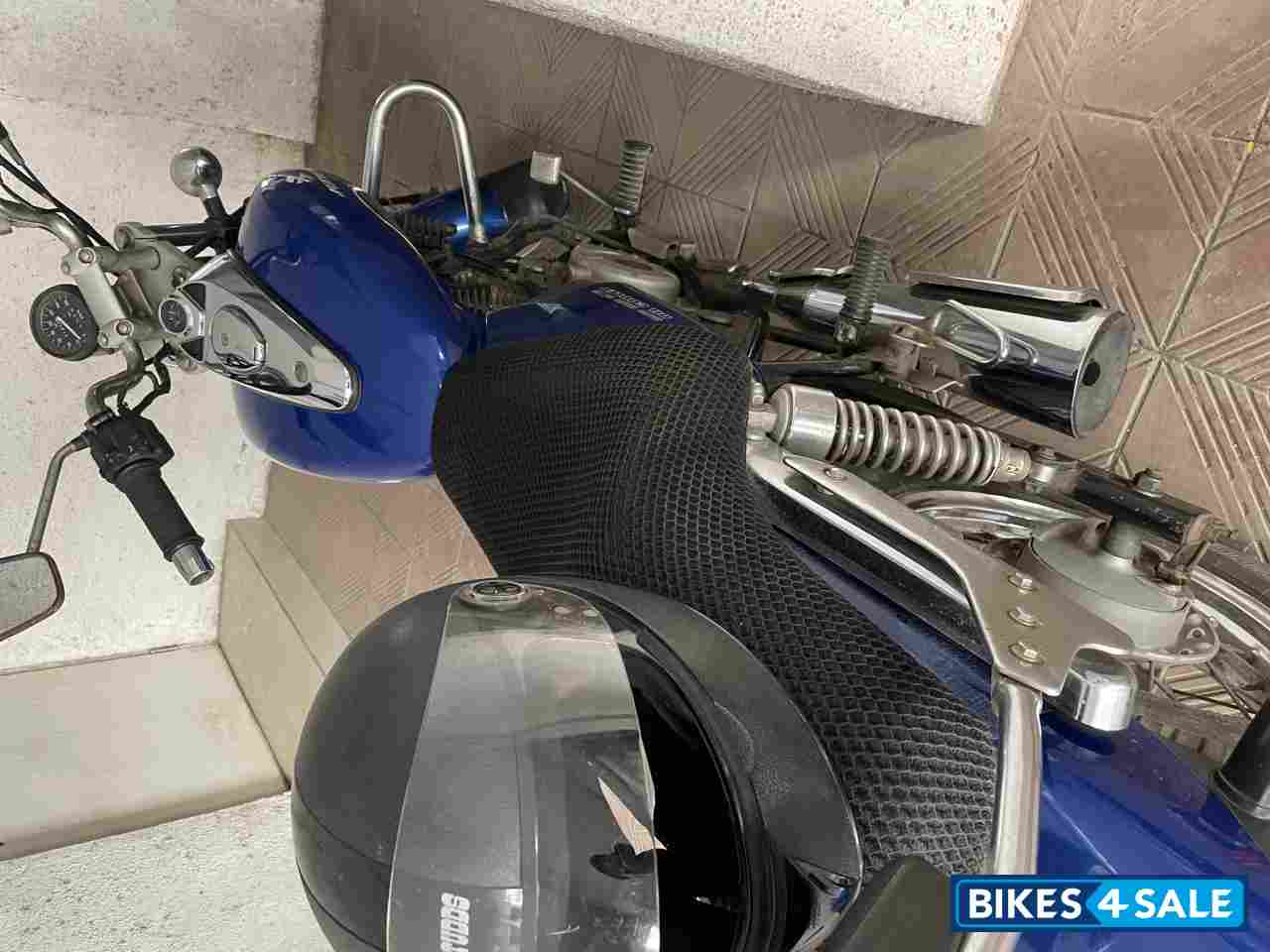 Bajaj Avenger 220 DTS-i