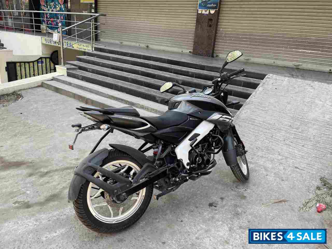 Bajaj Pulsar NS 160 BS6