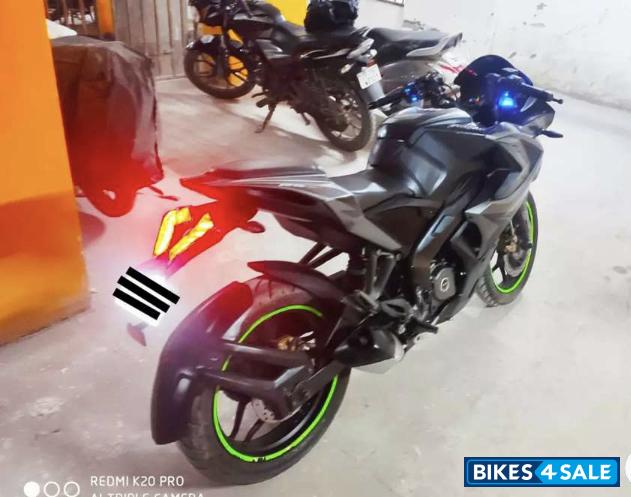 Bajaj Pulsar RS 200 ABS Bajaj Pulsar RS 200 ABS