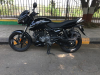 Black/silver Bajaj Pulsar 150 Neon BS6