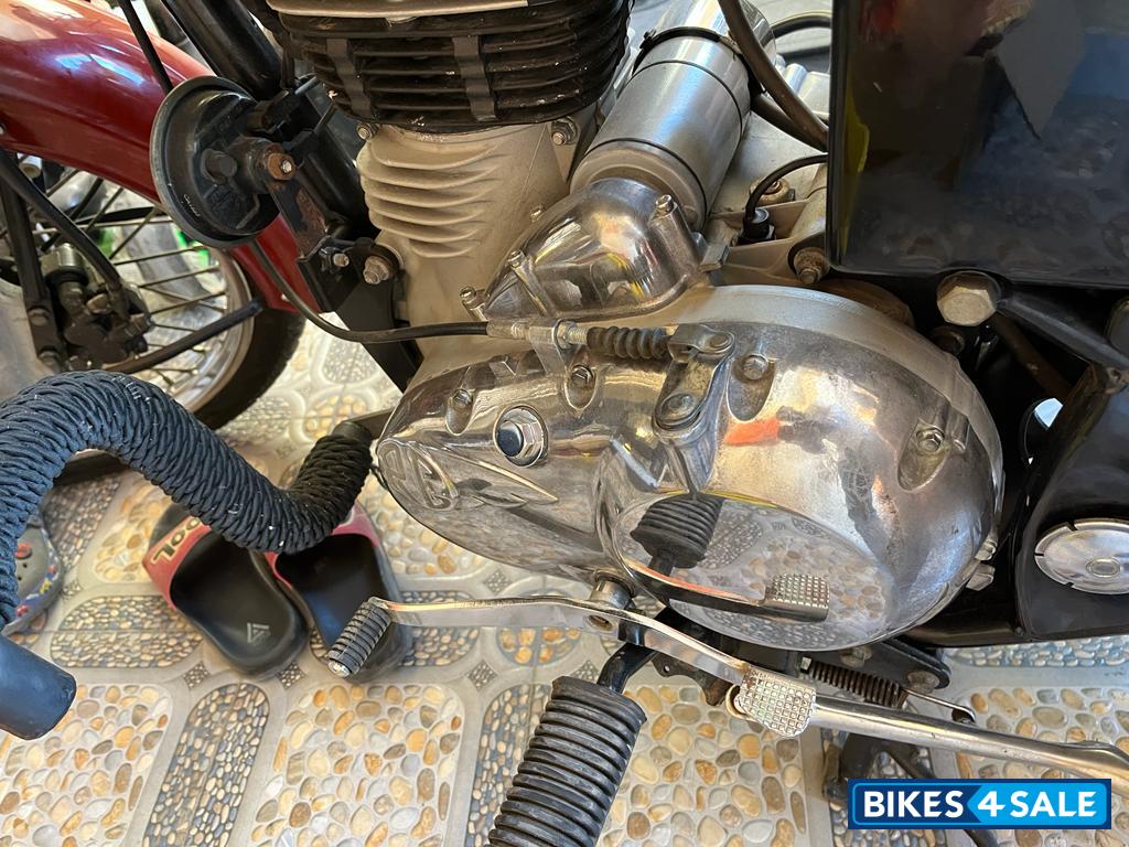 Royal Enfield Classic 350 Royal Enfield Classic 350