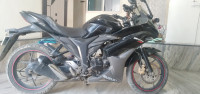 Black Suzuki Gixxer SF