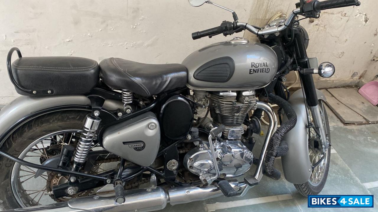 Grey Royal Enfield Classic 350