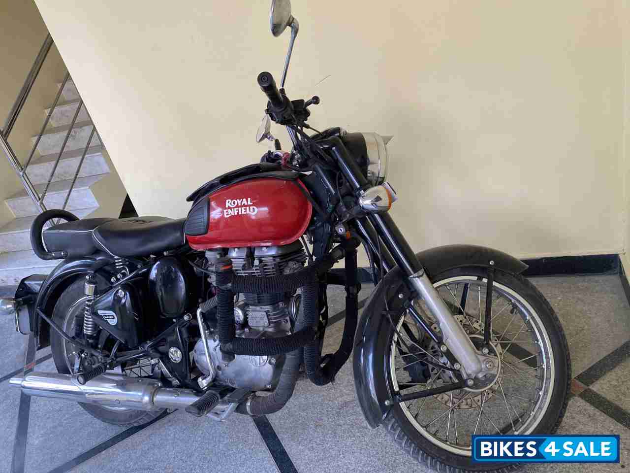 Royal Enfield Classic 350 Redditch Red