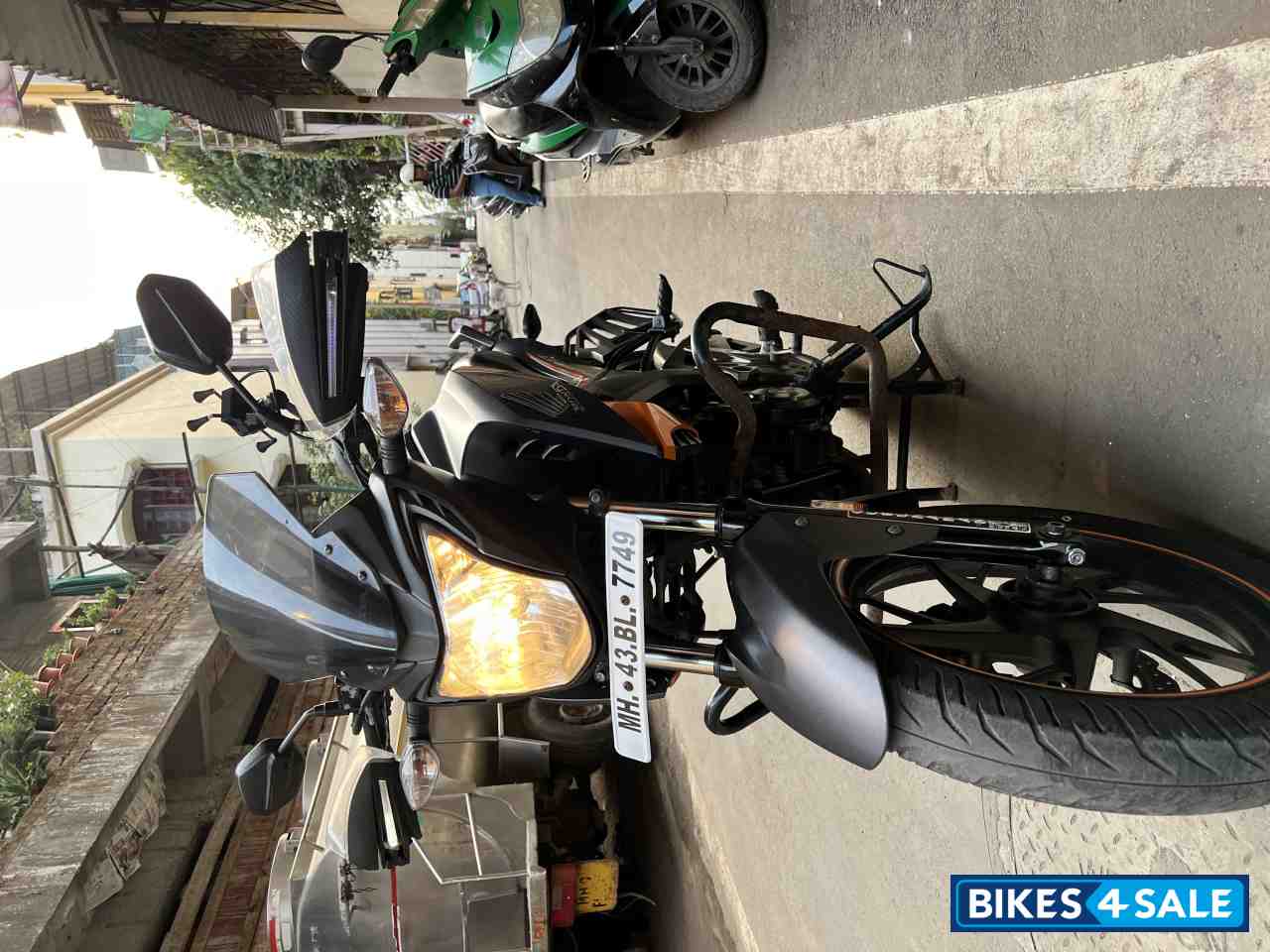 Honda CB Hornet 160R