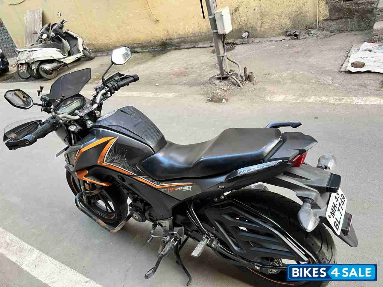 Honda CB Hornet 160R