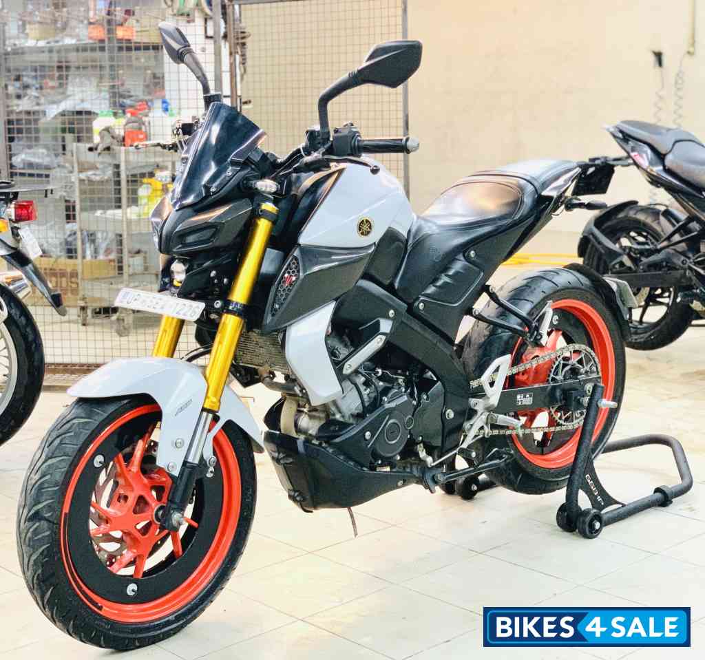 Ice-fluo Vermillion Yamaha MT-15 BS6