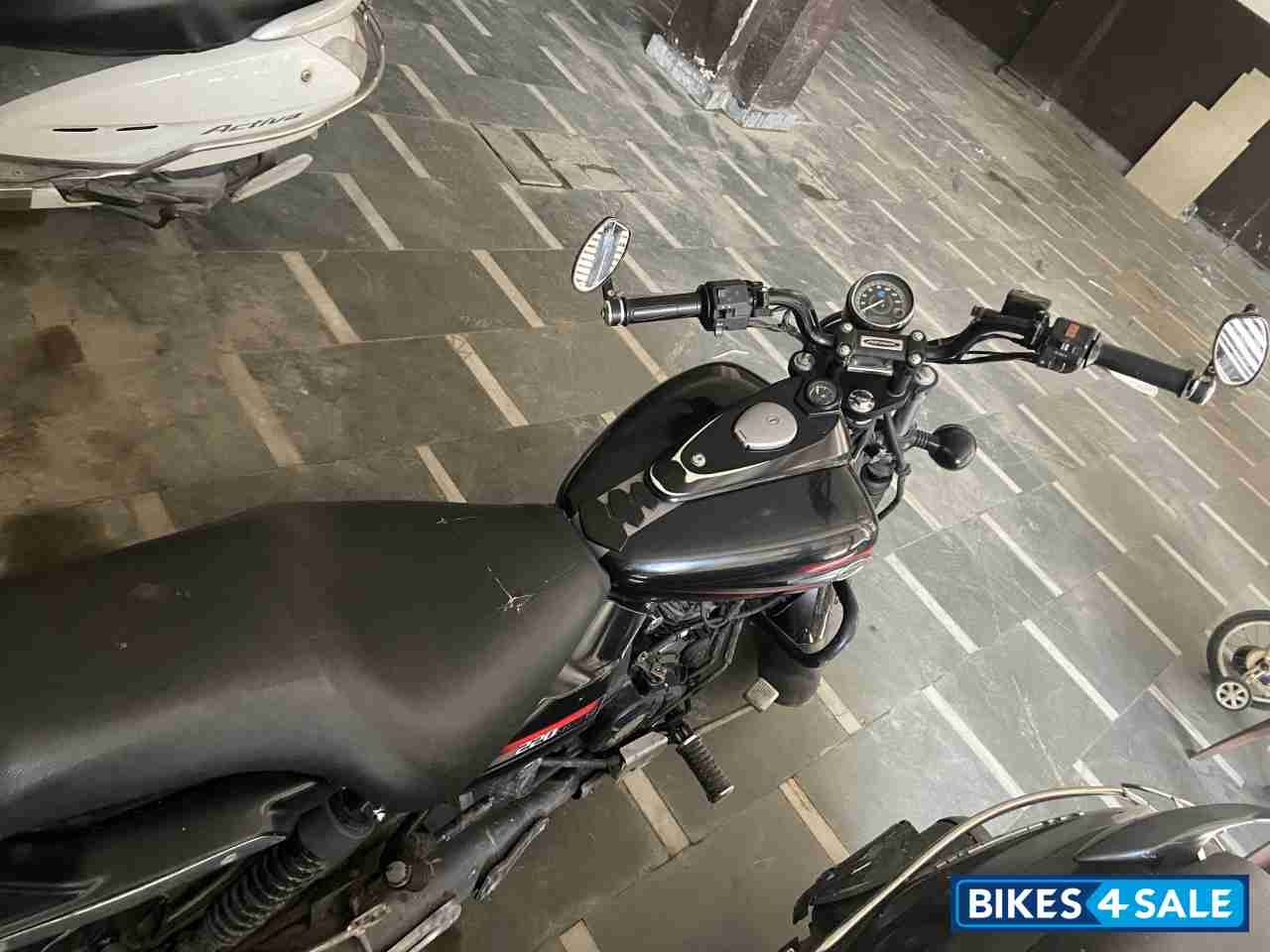 Bajaj Avenger Street 220 Bajaj Avenger Street 220