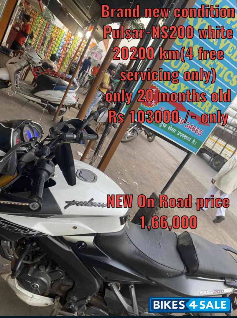 White Bajaj Pulsar 200 NS ABS