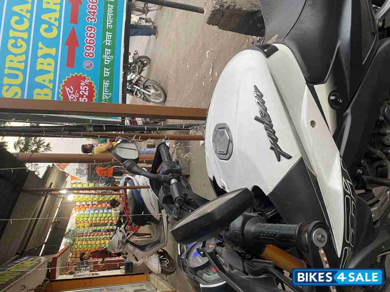 White Bajaj Pulsar 200 NS ABS