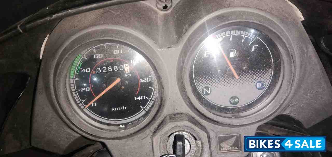 Black Honda Dream Yuga