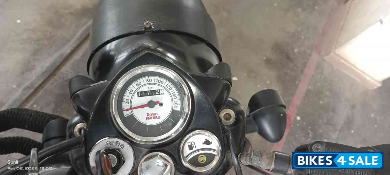 Royal Enfield Classic Stealth Black