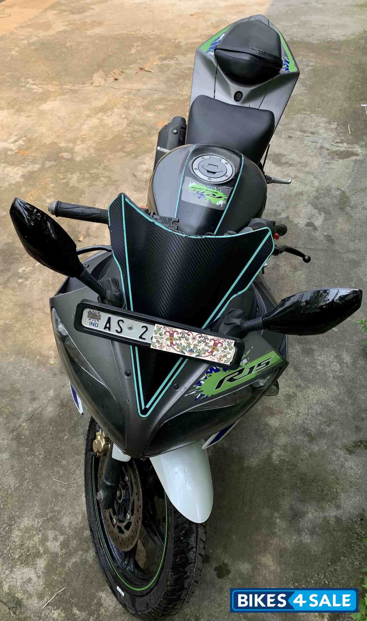 Yamaha YZF R15 V2