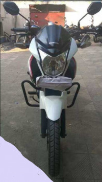 White Honda Unicorn Dazzler