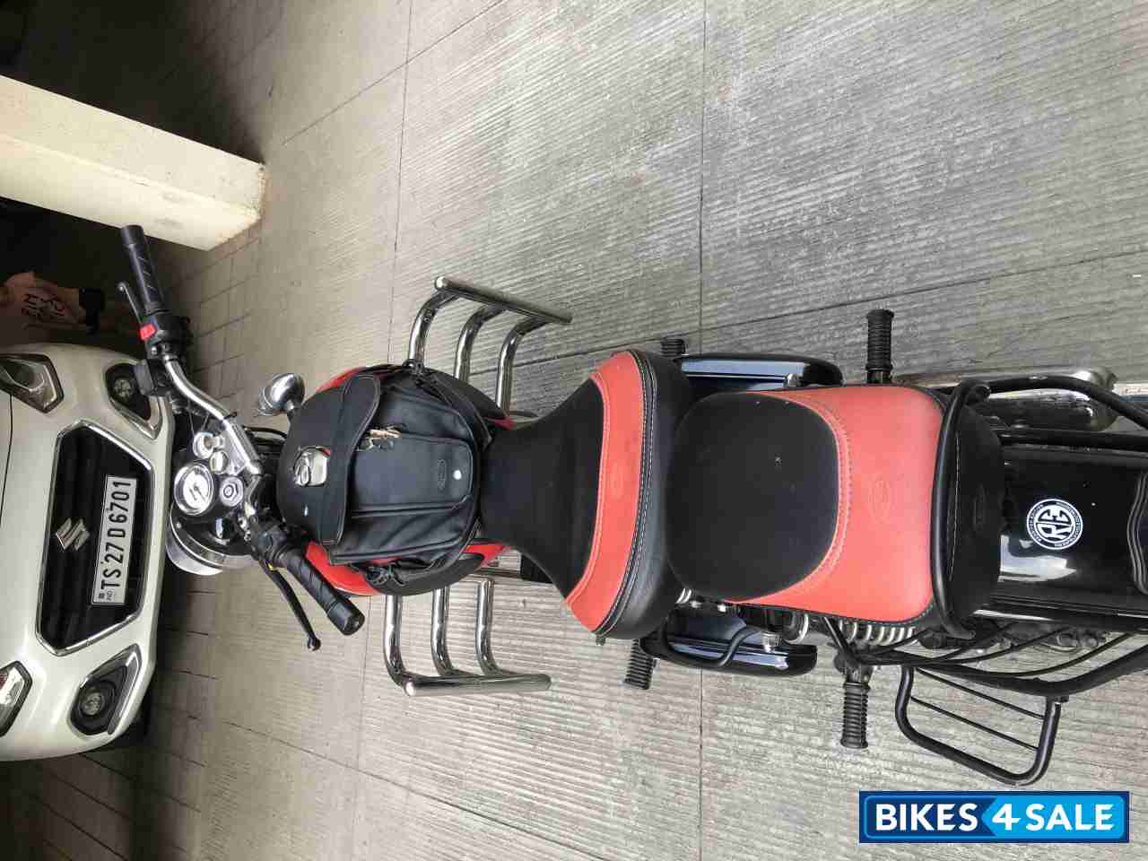 Royal Enfield Classic 350 Redditch Red